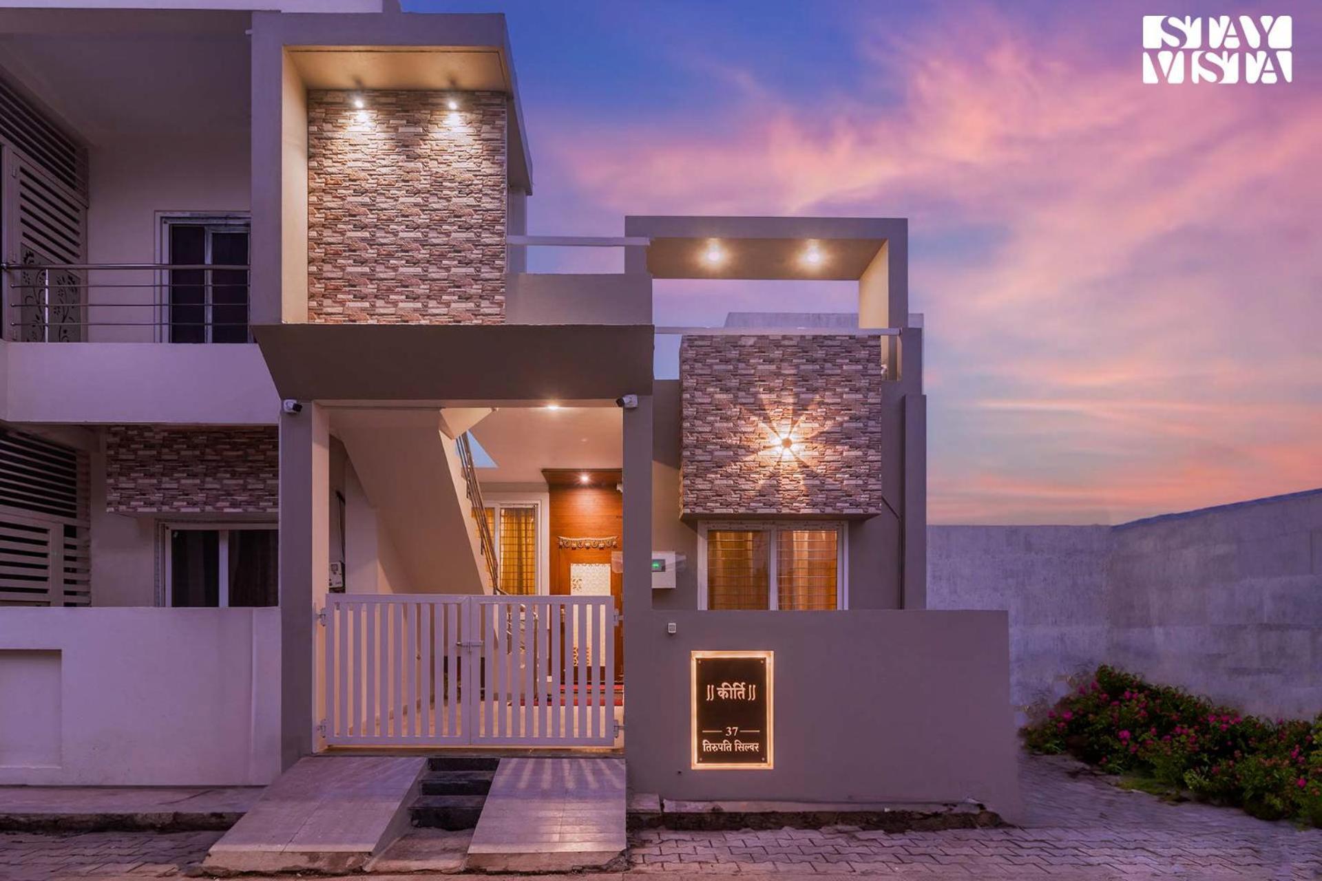 Stayvista'S Villa Orchid - 8 Min Away From Mahakaleshwar ウッジャイン エクステリア 写真